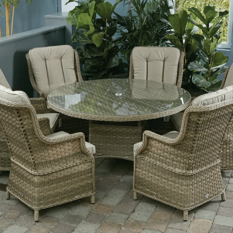 hampton 6 seat round table set with sand cushions